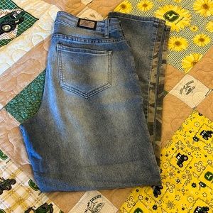 Earl Jeans Ankle Cuff Size 10 (Camo detail along legs and front pocket.)